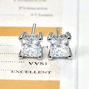 2 CTW Princess Cut Moissanite Earrings NWT & GRA Cards